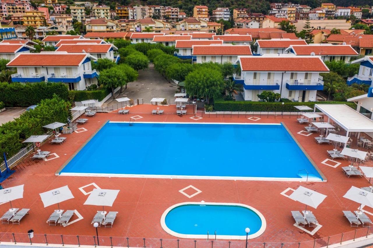 Riviera Del Sole Hotel Resort Spa Piraino Exterior foto