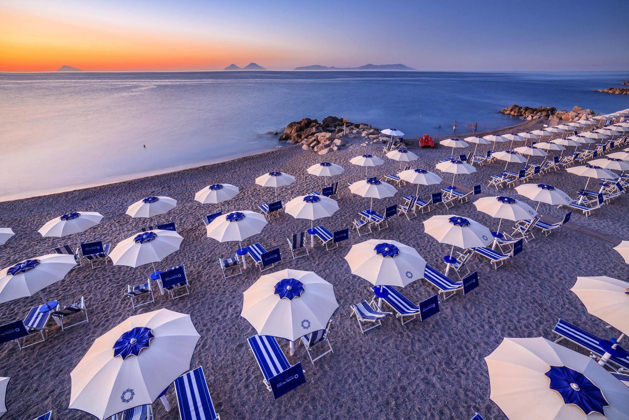 Riviera Del Sole Hotel Resort Spa Piraino Exterior foto