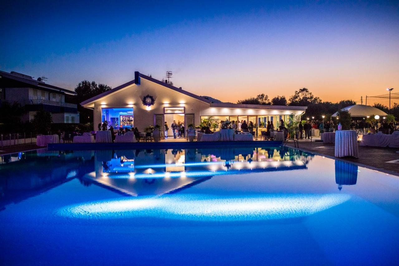 Riviera Del Sole Hotel Resort Spa Piraino Exterior foto